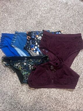 Adore Me - 5 swimsuit bottoms and 1 swimsuit top